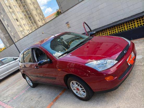 FORD FOCUS 1.8 16V GASOLINA 4P MANUAL FORD FOCUS 1.8 16V GASOLINA 4P MANUAL